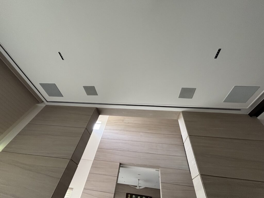 Inceiling speaker