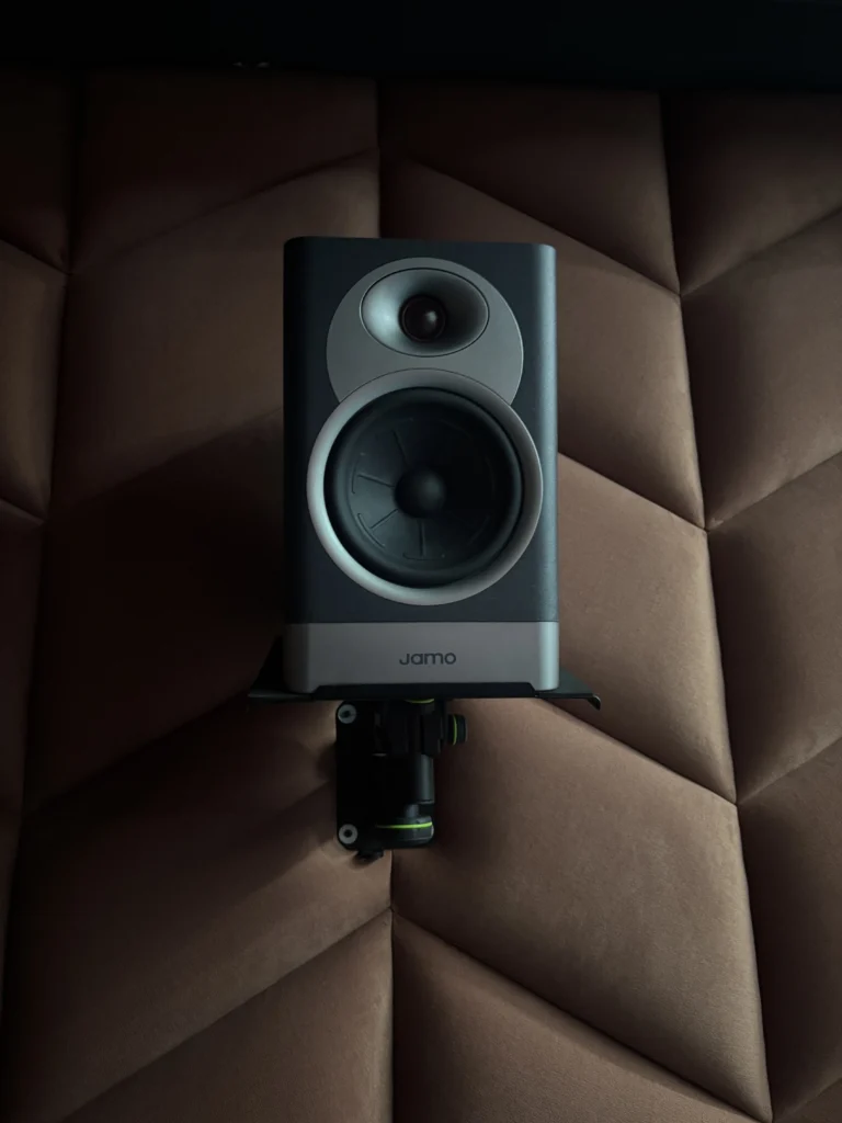 wall mount speaker
